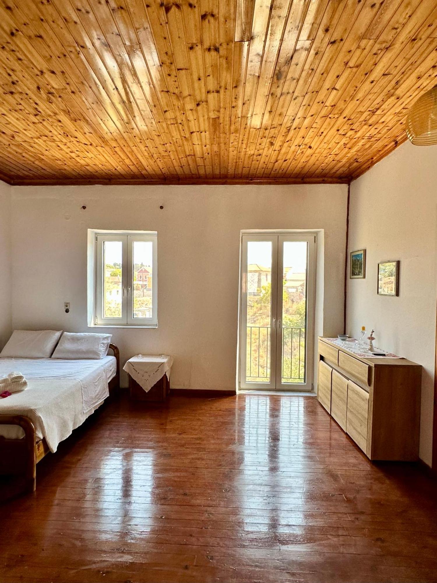 Villa Chrysavgi Stone House Katomerion Esterno foto