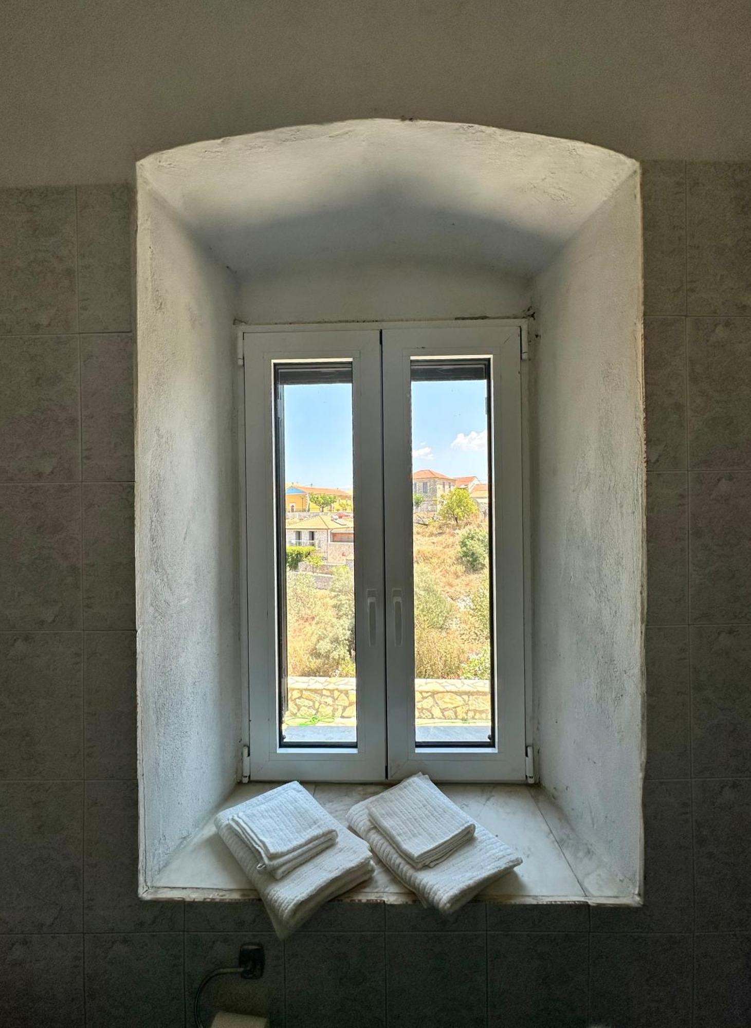 Villa Chrysavgi Stone House Katomerion Esterno foto