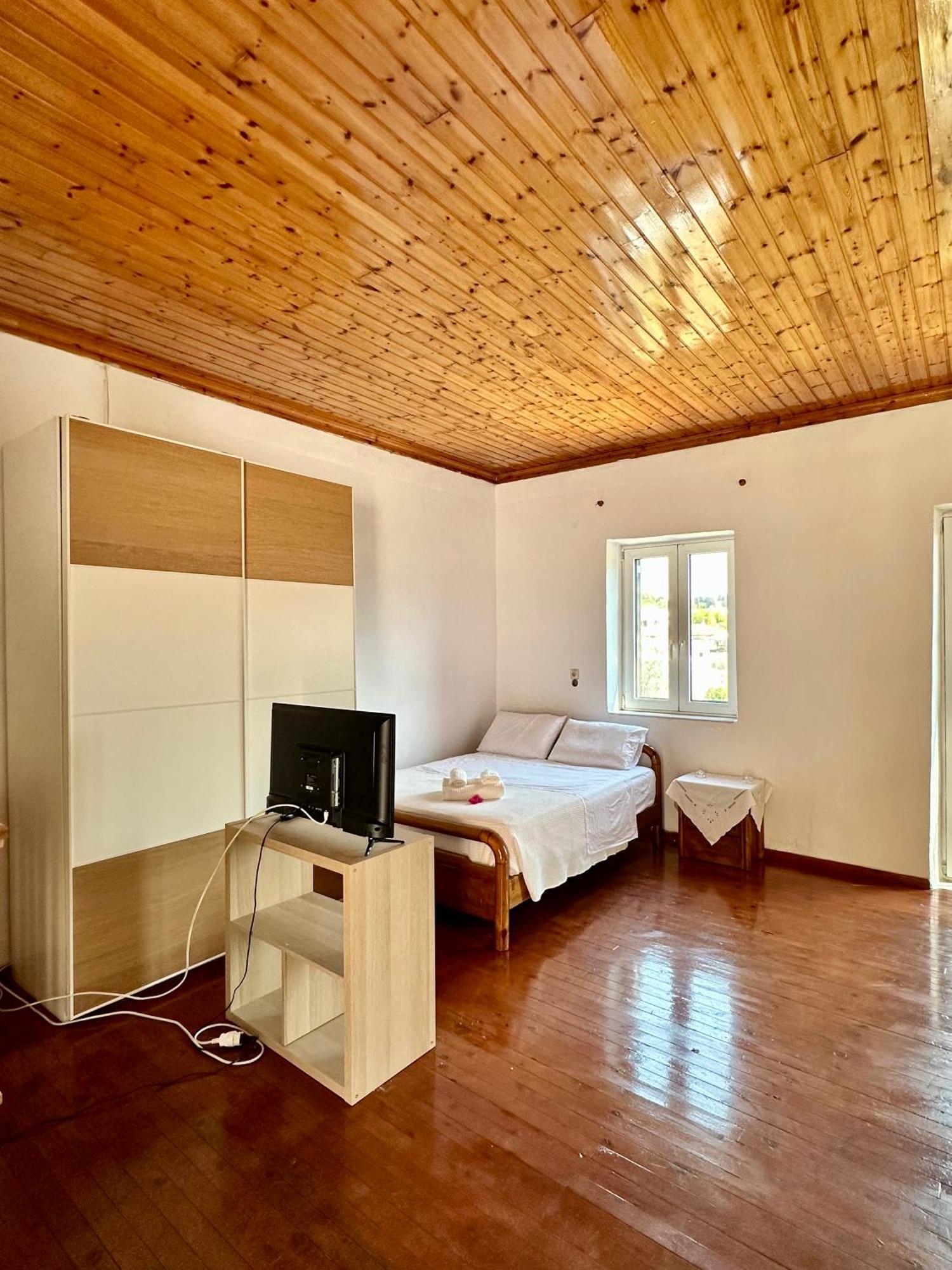 Villa Chrysavgi Stone House Katomerion Esterno foto