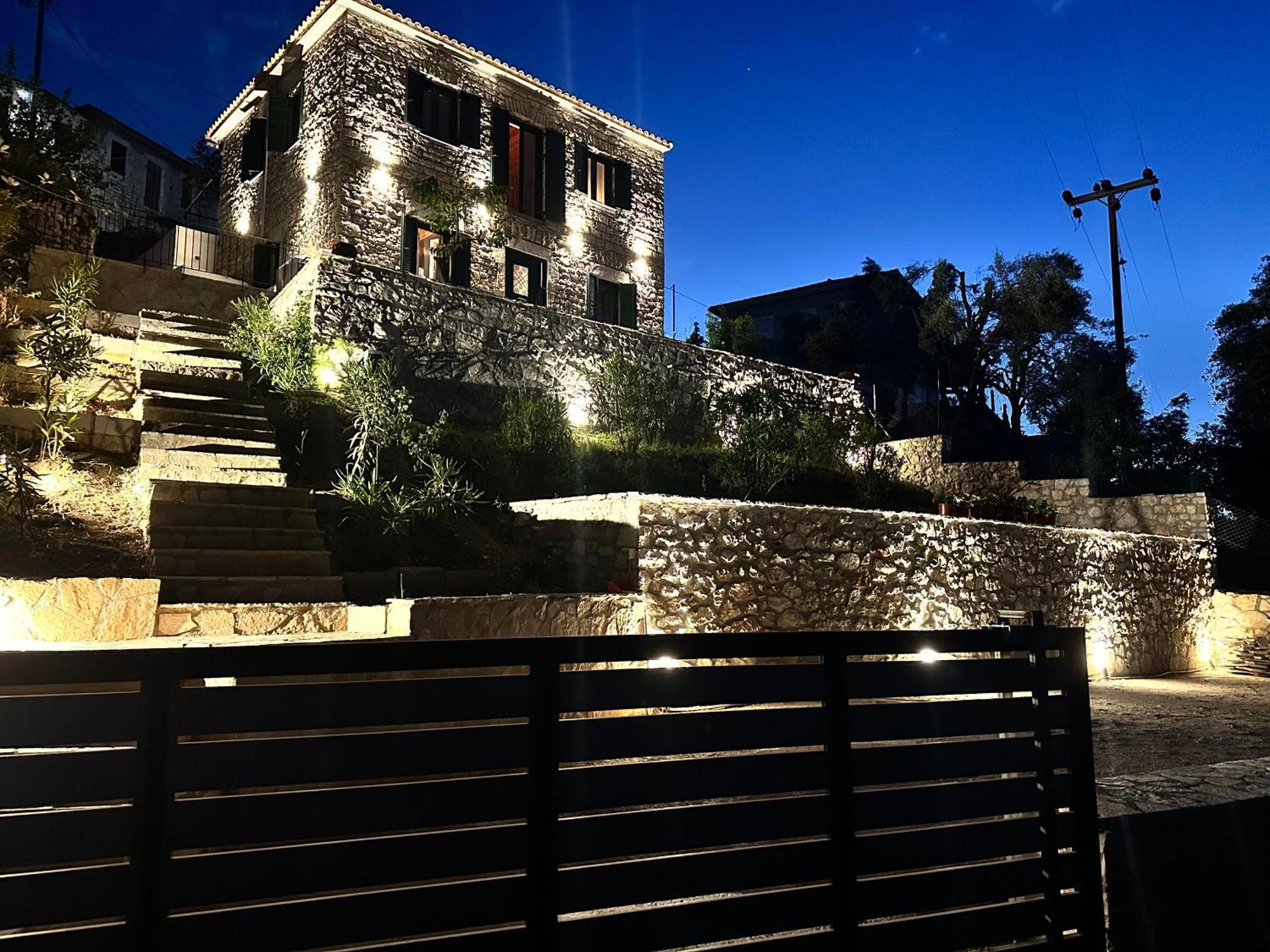 Villa Chrysavgi Stone House Katomerion Esterno foto